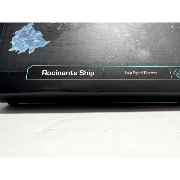 The Expanse Rocinante Ship Diorama Replica Model 2017 Loot Crate Exclusive NIB - Picture 2 of 10